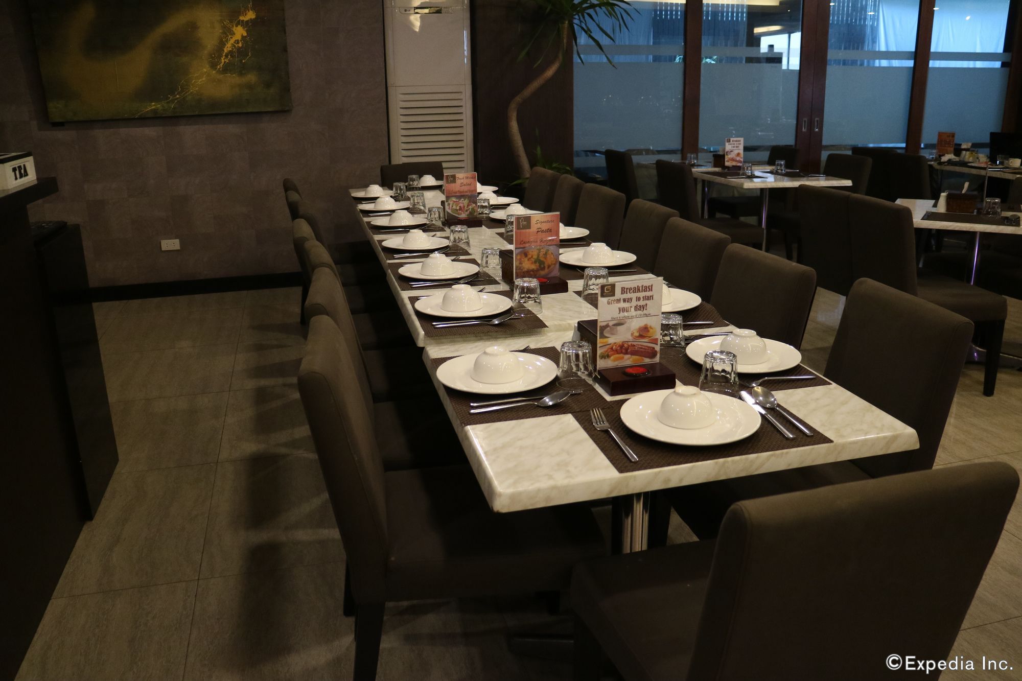 Gt Hotel Iloilo Екстер'єр фото