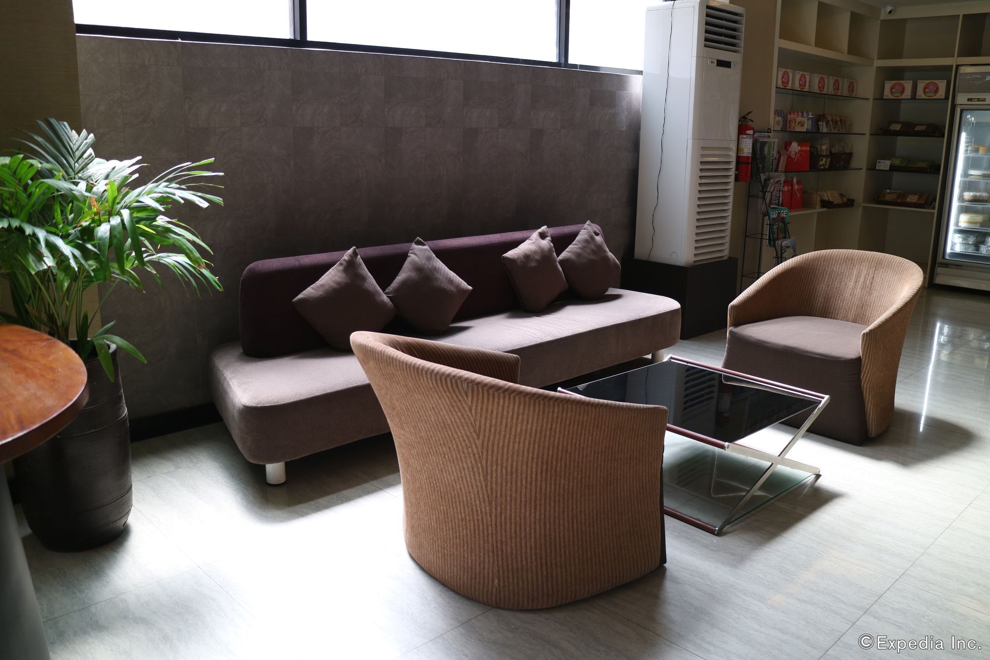 Gt Hotel Iloilo Екстер'єр фото